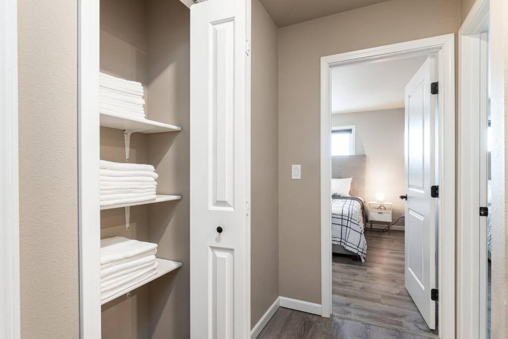 Birch Hill Retreat Great Location2+Garage+Aurora Villa Fairbanks Bagian luar foto
