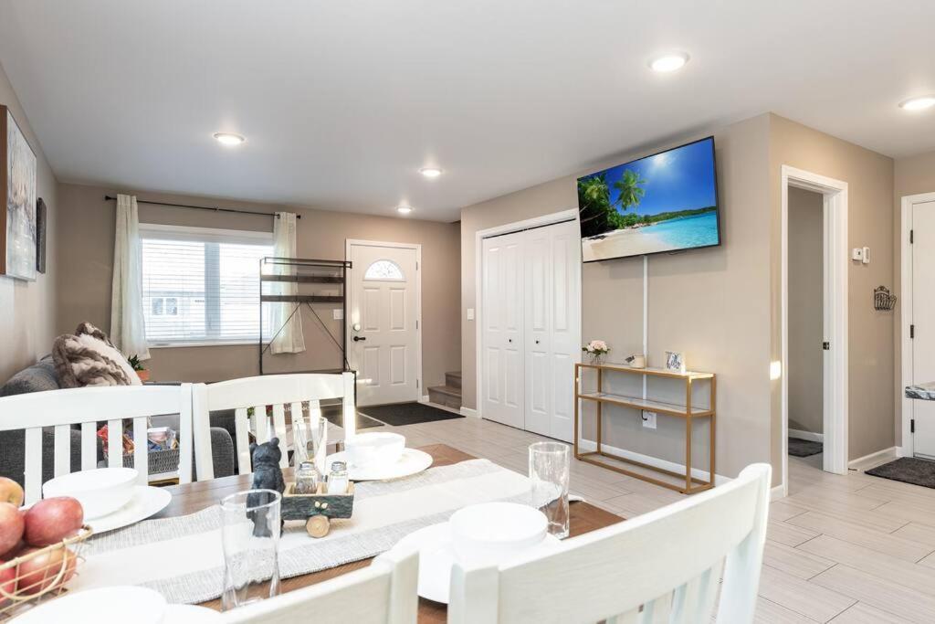 Birch Hill Retreat Great Location2+Garage+Aurora Villa Fairbanks Bagian luar foto